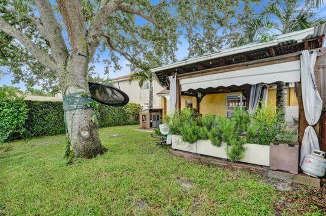 3206 TURTLE Cove, West Palm Beach, FL 33411