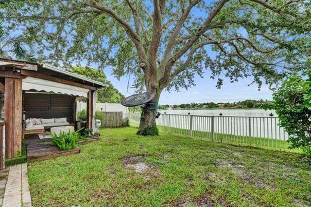 3206 TURTLE Cove, West Palm Beach, FL 33411