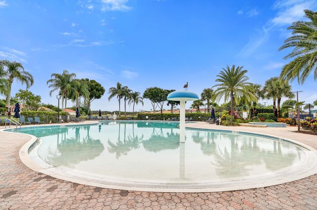 3206 TURTLE Cove, West Palm Beach, FL 33411