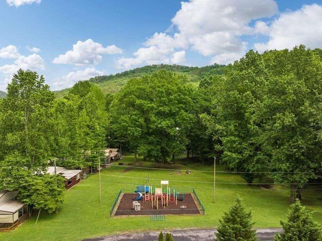 946 Aurora Lane, Ranger, GA 30734