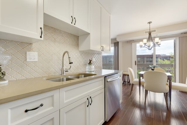 1280 Rudolph Road 4K, Northbrook, IL 60062