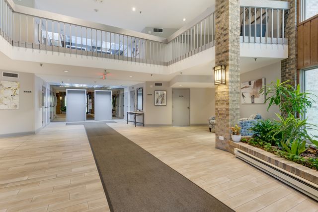 1280 Rudolph Road 4K, Northbrook, IL 60062
