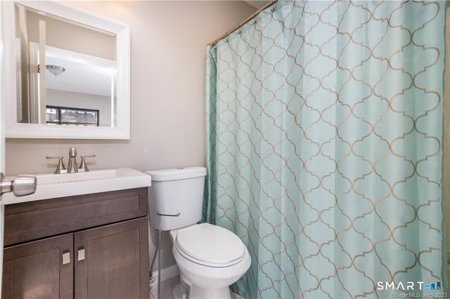 266 Conestoga Way 266, Glastonbury, CT 06033