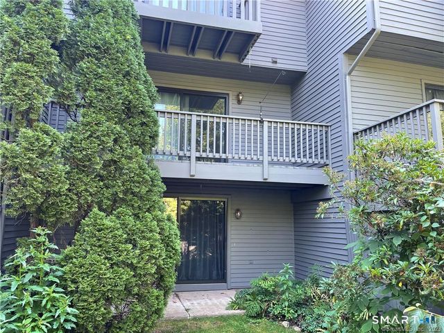 266 Conestoga Way 266, Glastonbury, CT 06033