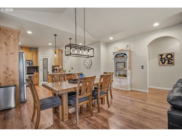 14724 SASSAFRAS Way, Oregon City, OR 97045