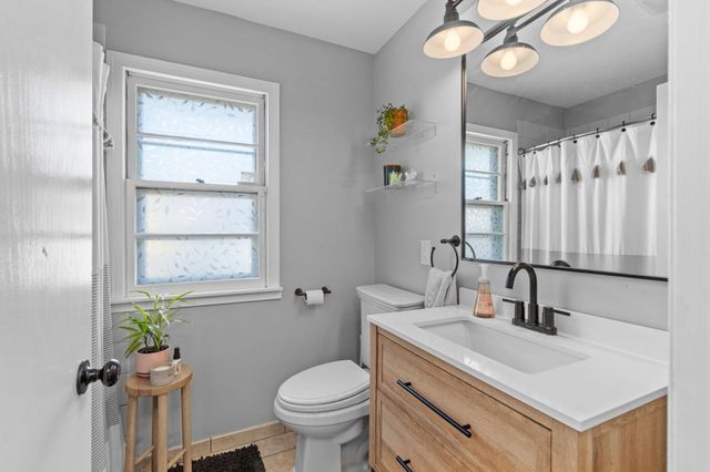 547 11th Avenue N, South Saint Paul, MN 55075