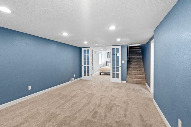 547 11th Avenue N, South Saint Paul, MN 55075