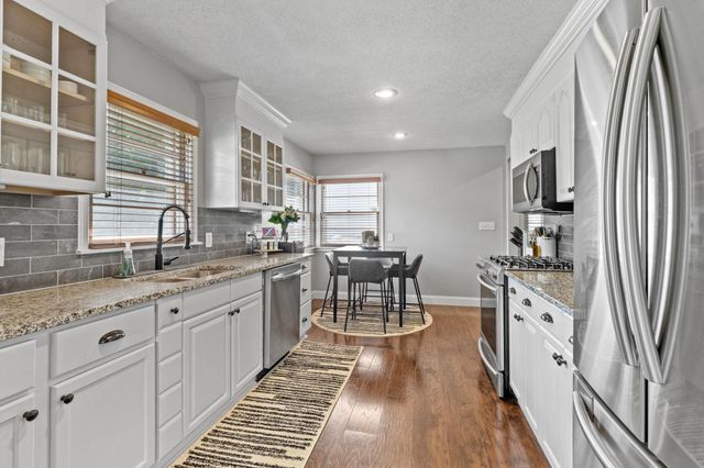 547 11th Avenue N, South Saint Paul, MN 55075