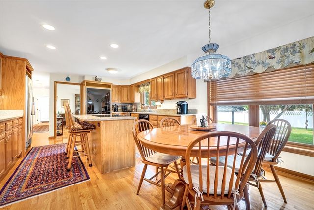 15 Devincent Dr, Stow, MA 01775