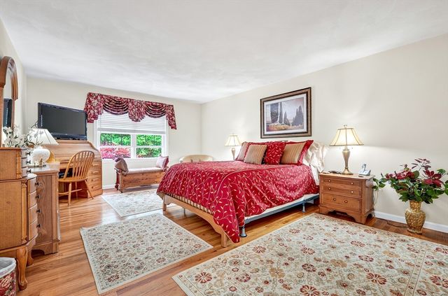15 Devincent Dr, Stow, MA 01775