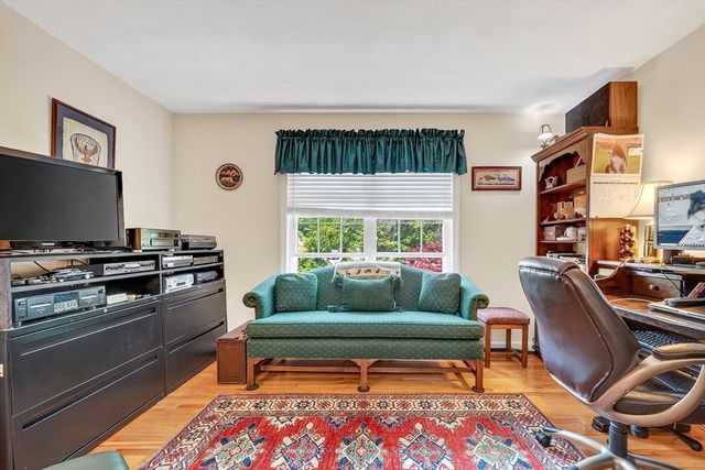 15 Devincent Dr, Stow, MA 01775