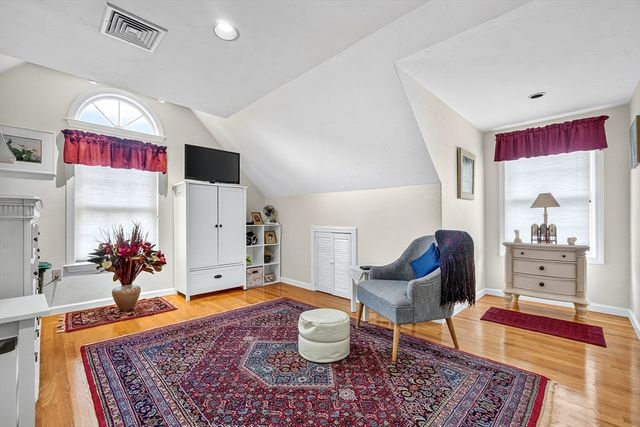 15 Devincent Dr, Stow, MA 01775