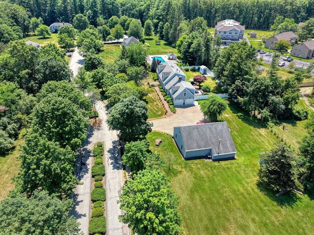 15 Devincent Dr, Stow, MA 01775