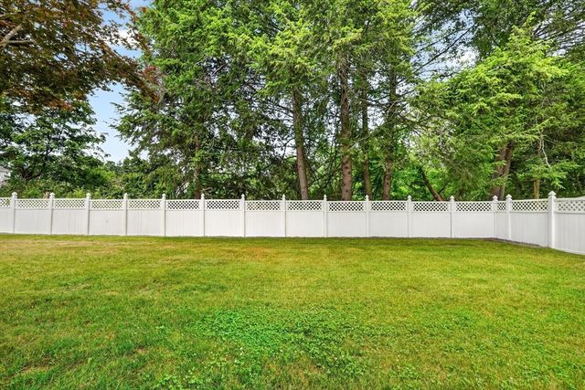 15 Devincent Dr, Stow, MA 01775