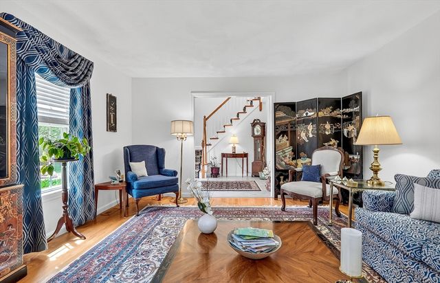 15 Devincent Dr, Stow, MA 01775