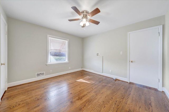 3808 Cove RD, Roanoke, VA 24017