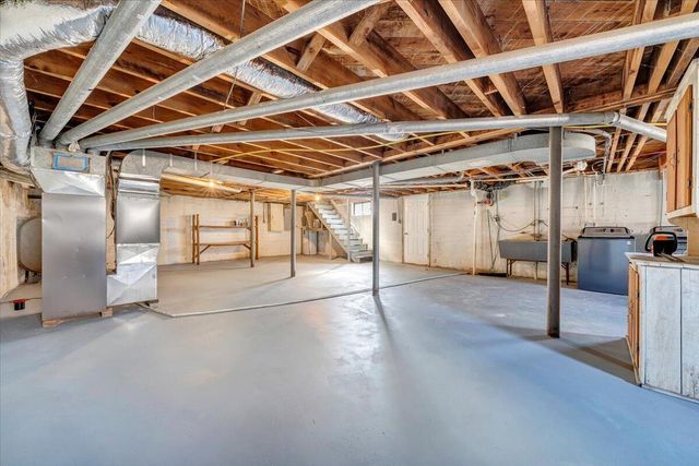 3808 Cove RD, Roanoke, VA 24017