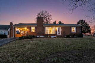 3808 Cove RD, Roanoke, VA 24017