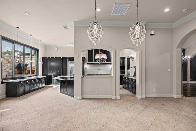1900 Wilder Lane, Arlington, TX 76006