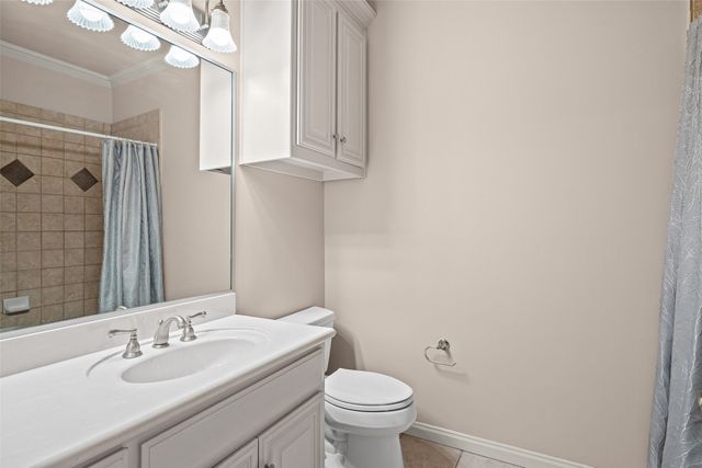 1900 Wilder Lane, Arlington, TX 76006