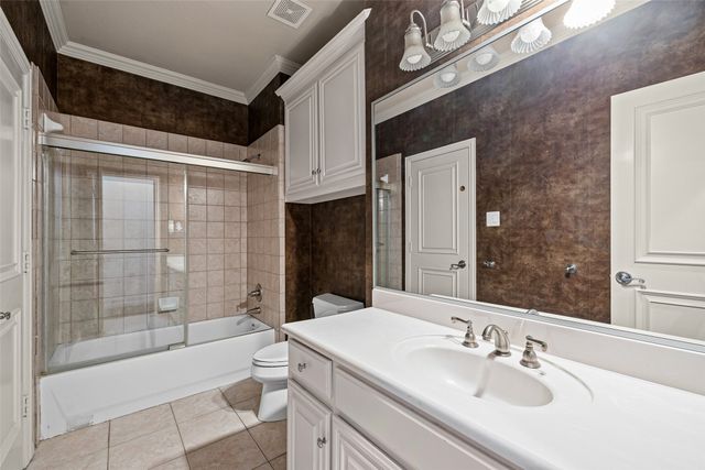 1900 Wilder Lane, Arlington, TX 76006