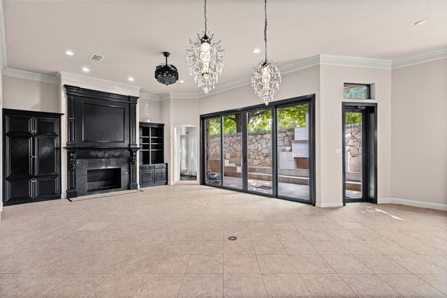 1900 Wilder Lane, Arlington, TX 76006