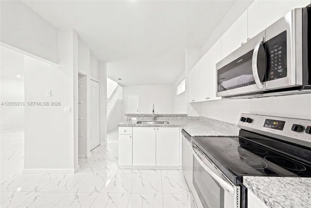8684 NW 1st St 0, Miami, FL 33126