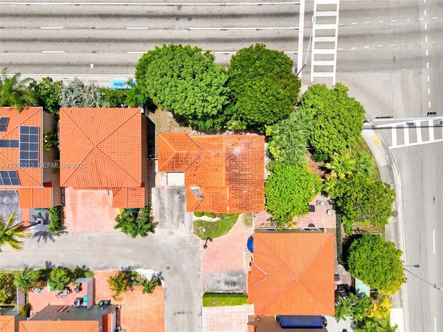 8684 NW 1st St 0, Miami, FL 33126