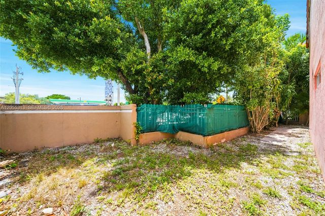 8684 NW 1st St 0, Miami, FL 33126