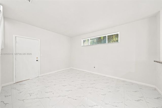 8684 NW 1st St 0, Miami, FL 33126