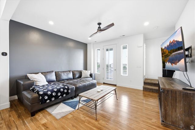 11239 S CLEAR BLUE DR, South Jordan, UT 84009