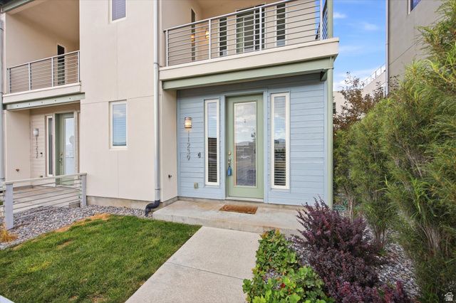 11239 S CLEAR BLUE DR, South Jordan, UT 84009