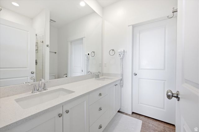 11239 S CLEAR BLUE DR, South Jordan, UT 84009