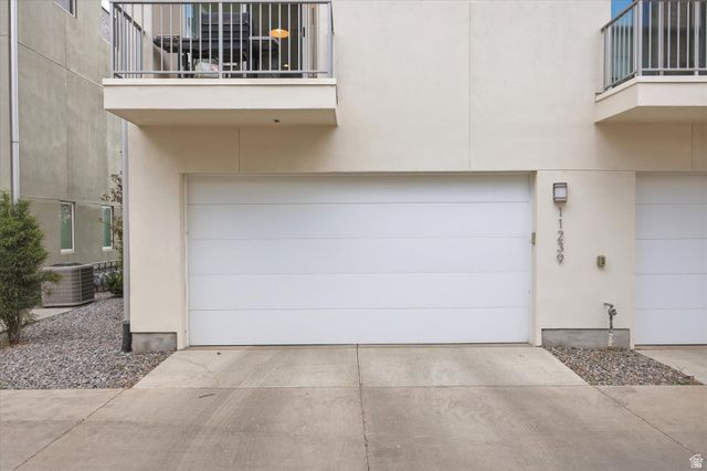 11239 S CLEAR BLUE DR, South Jordan, UT 84009