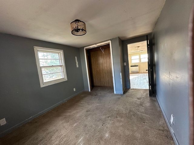 116 Chases Grove Rd, Derry, NH 03038