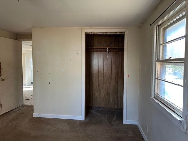 116 Chases Grove Rd, Derry, NH 03038