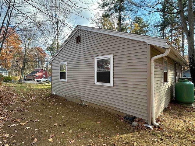 116 Chases Grove Rd, Derry, NH 03038