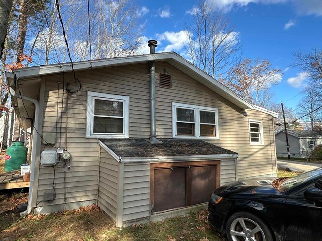 116 Chases Grove Rd, Derry, NH 03038