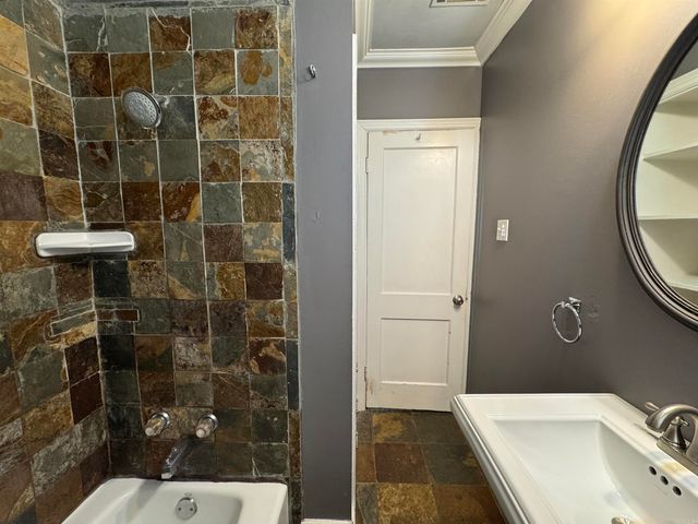6316 Kenwood Rd, Little Rock, AR 72207
