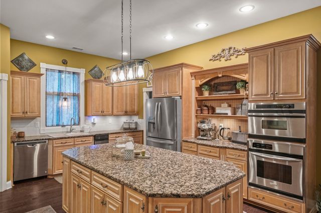144A Dogwood Springs Dr, Portland, TN 37148