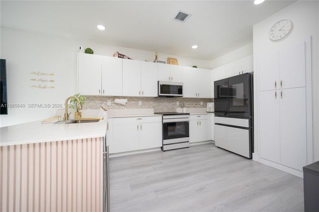 28510 SW 134th Ave, Homestead, FL 33033