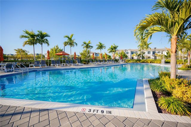 28510 SW 134th Ave, Homestead, FL 33033