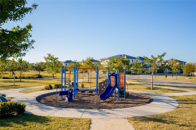 28510 SW 134th Ave, Homestead, FL 33033