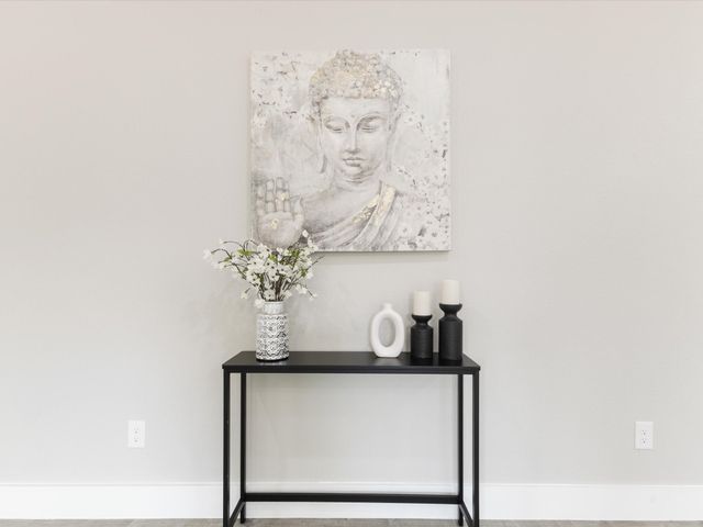 2411 Mercedes, Granbury, TX 76048