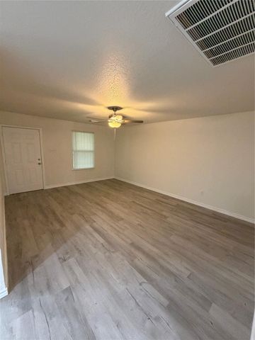 2017 Worms Street, Houston, TX 77020