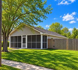 2017 Worms Street, Houston, TX 77020