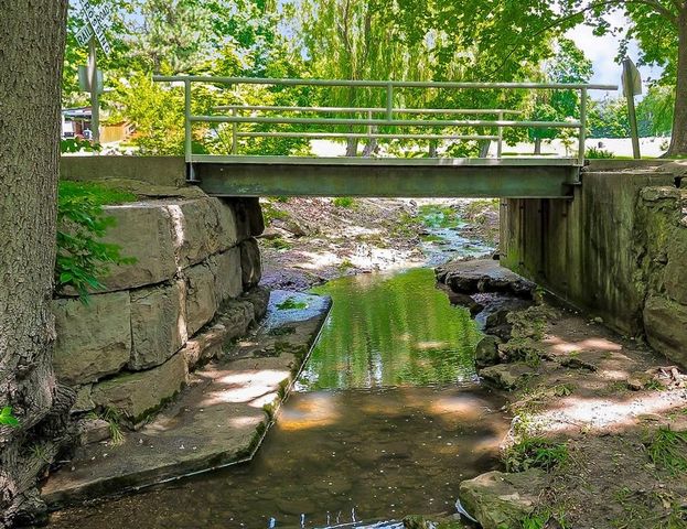 200 N Metcalf Road, Louisburg, KS 66053