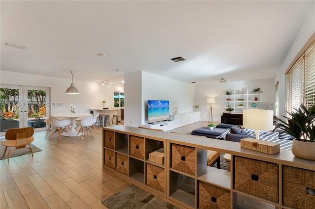 15200 SW 77th Ct, Palmetto Bay, FL 33157