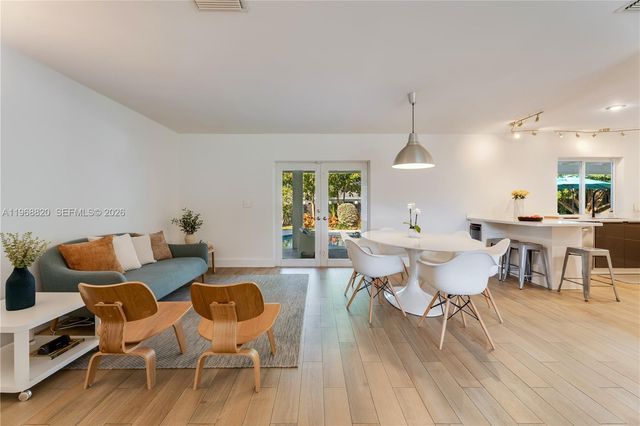 15200 SW 77th Ct, Palmetto Bay, FL 33157