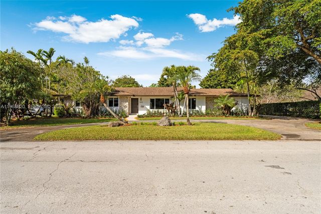 15200 SW 77th Ct, Palmetto Bay, FL 33157